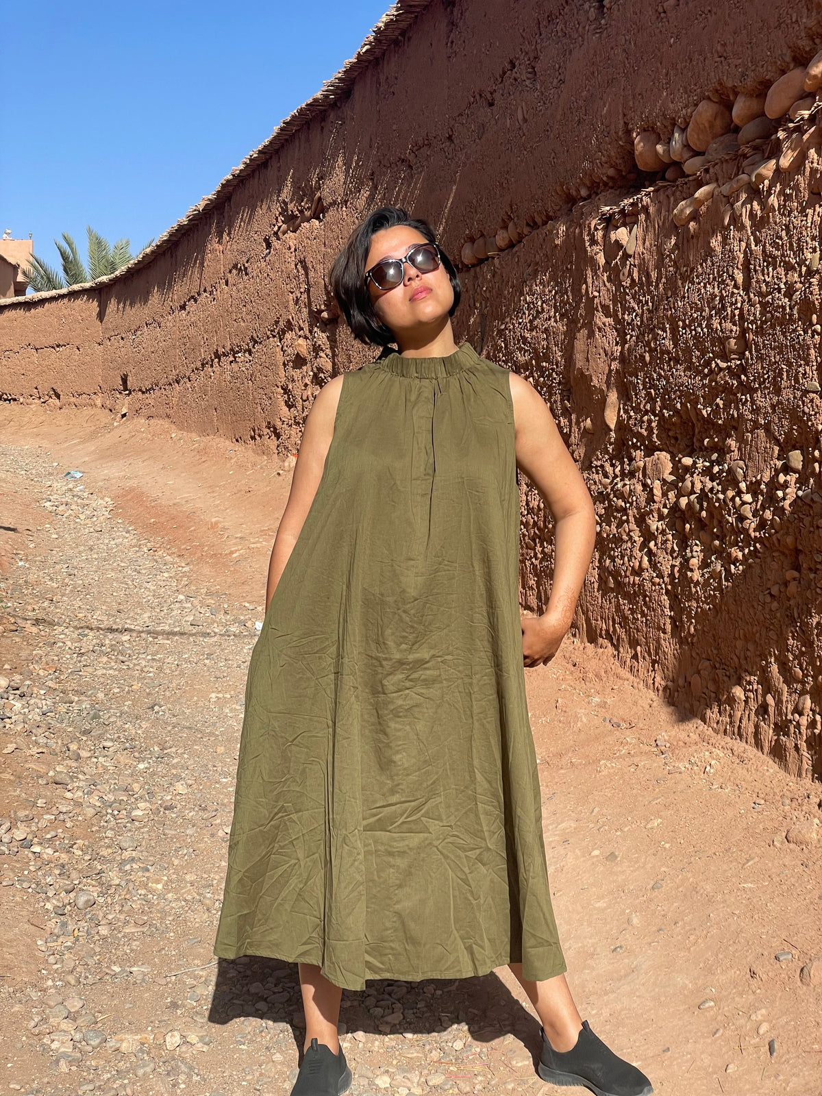 We Olive Sleeveless Midi Dress
