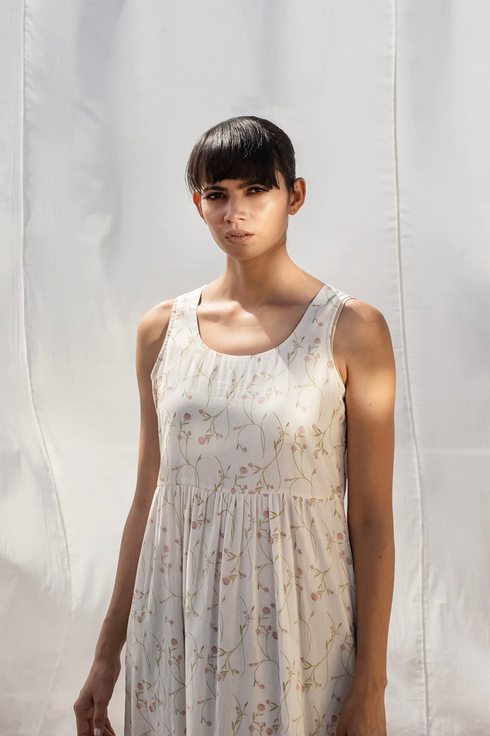Salt of Earth Sleeveless White Summer Midi Dress
