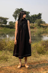 Scrowbridge Black Chemise Midi Dress