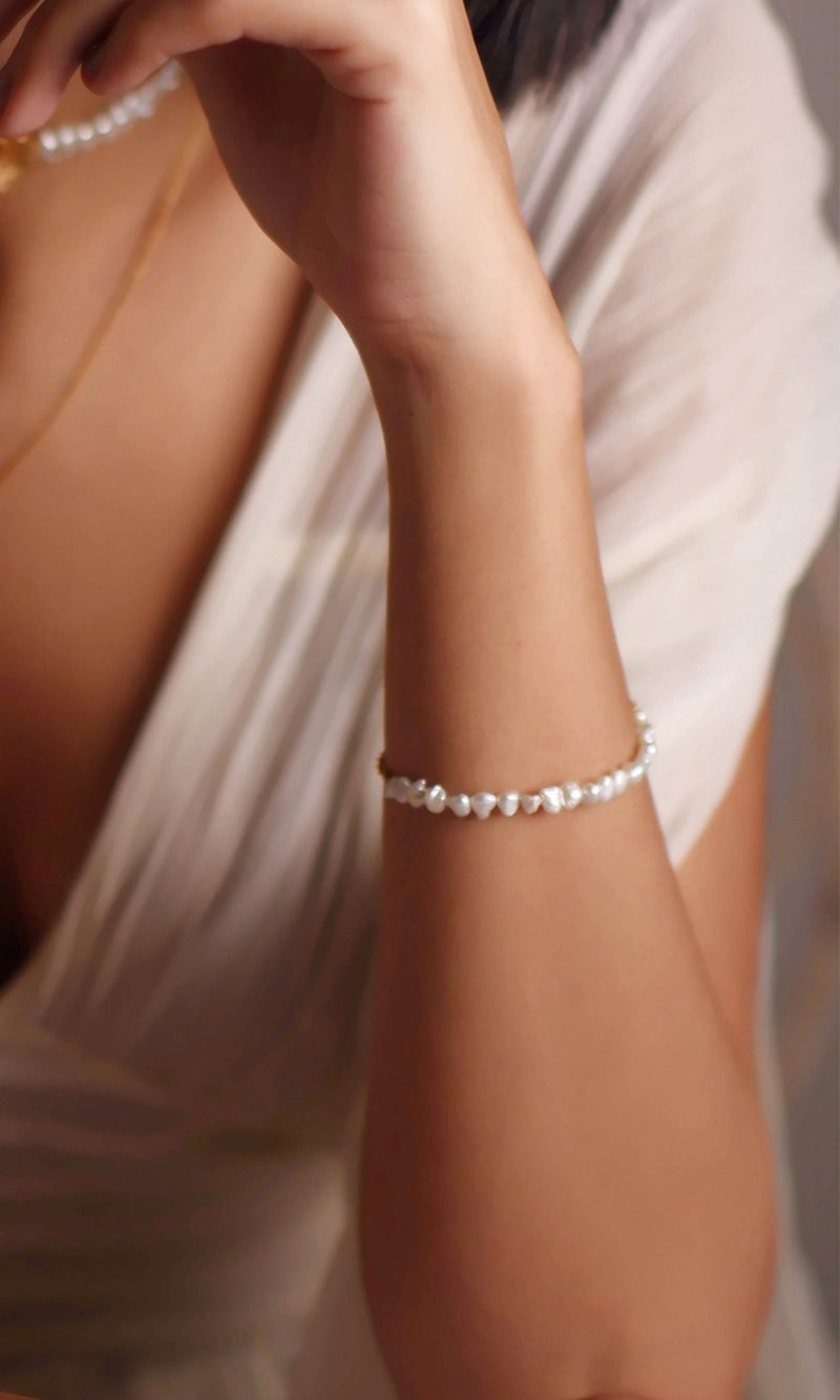 Dainty Mogra Pearl Bracelet - IndigOz