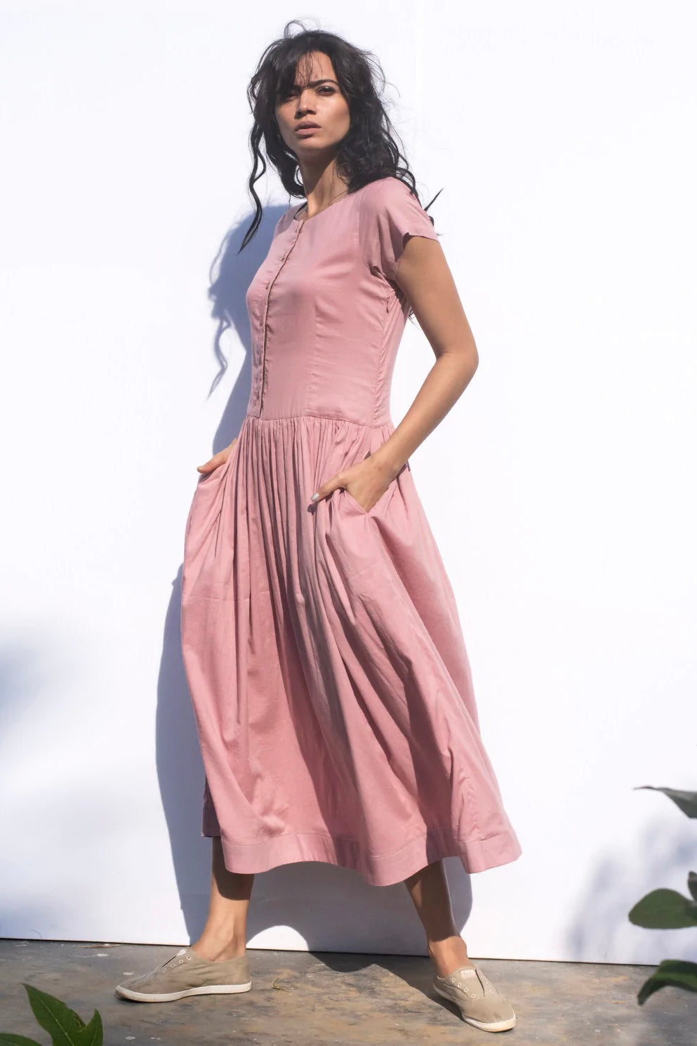 Rose Medley Midi Dress with Short Sleeves