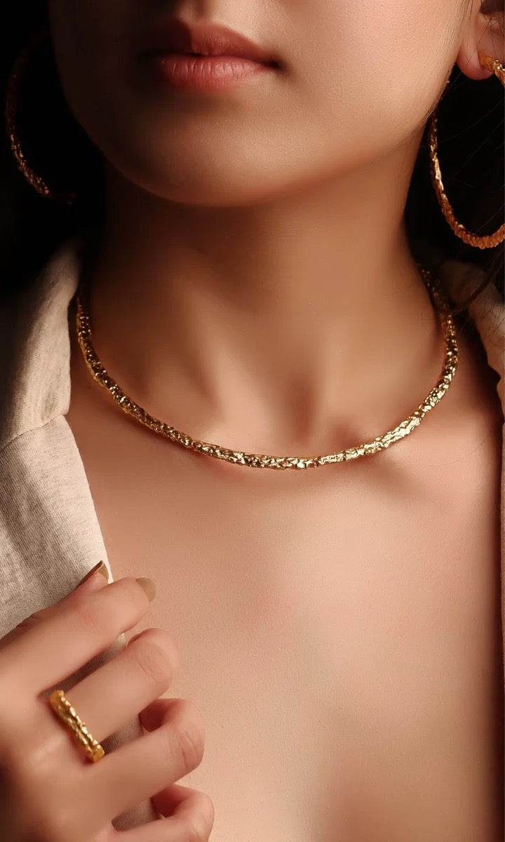 Luna Necklace in Gold