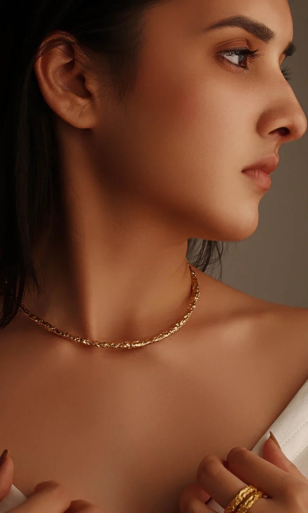 Luna Necklace in Gold